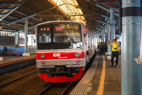 Dukungan untuk Pengadaan KRL Bekas Jepang dalam Meningkatkan Transportasi Publik