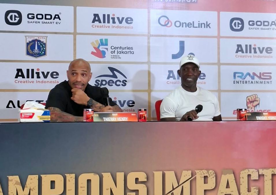 Dwight Yorke Soroti Kemacetan Jakarta Saat Kunjungan ke Indonesia