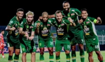 Evaluasi Taktis Persebaya Menjelang Laga Melawan PSS Sleman