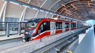 Gangguan Perjalanan LRT Jabodebek di Stasiun Halim Akibatkan Keterlambatan Kereta