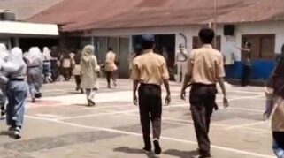 Gas Air Mata Masuk Sekolah, 19 Siswa SMP Madinatul Hadid Cilegon Terdampak