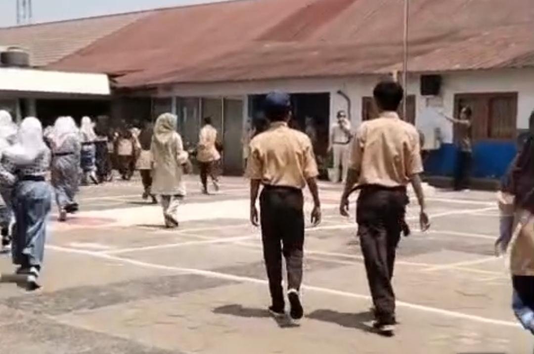 Gas Air Mata Masuk Sekolah, 19 Siswa SMP Madinatul Hadid Cilegon Terdampak