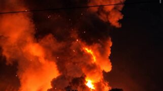 Gudang Plastik di Pagaralam Terbakar Semalaman, Penyebab Kebakaran Masih Diselidiki