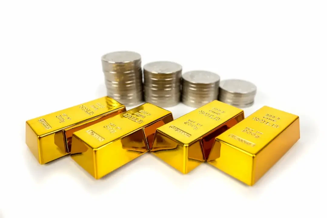 Harga Emas Selasa 20 Oktober 2026 Antam Turun Rp10.000, UBS dan Galeri24 Naik Tipis