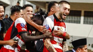 Hasil Madura United vs Persib: Gol Menit Akhir Mitkov Bikin Maung Bandung Tumbang