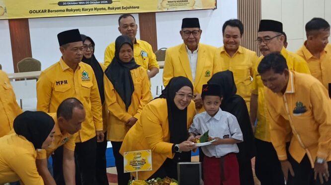 HUT ke-62 Golkar, DPD Kabupaten Tangerang Santuni 62 Anak Yatim
