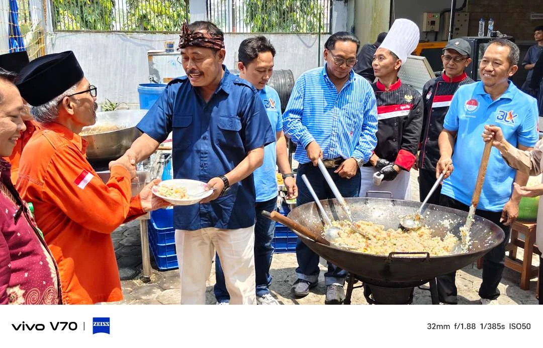 ICA Kediri Raya Gelar Masak Besar untuk Rintis Jurusan Tata Boga