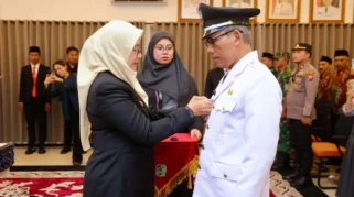 Jainu Ahmadi Resmi Dilantik sebagai Kepala Desa Setail, Bupati Ipuk Minta Kolaborasi Semua Pihak di Banyuwangi