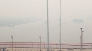 Jarak Pandang Palembang Membaik Jadi 2 Km, BPBD Sumsel Evaluasi Penyemaian Dry Ice untuk Atasi Kabut Asap