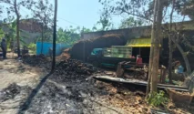 Kebakaran Pabrik Sabut Kelapa di Banyuwangi Timbulkan Kerugian Rp350 Juta