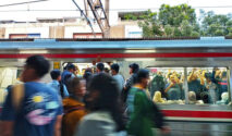 Kecelakaan Eskalator di Stasiun Duri: 12 Penumpang Mengalami Luka