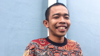 Kondisi Dede Sunandar Setelah Kena Pukulan Vicky Prasetyo