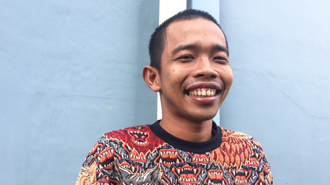Kondisi Dede Sunandar Setelah Kena Pukulan Vicky Prasetyo