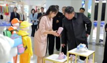 Korea Utara Bantah Rumor Kematian Kim Jong-un