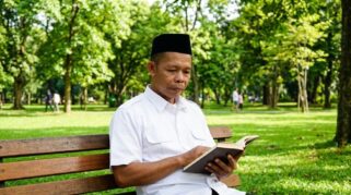 Kota Santri di Tengah Kepungan Industri Baja