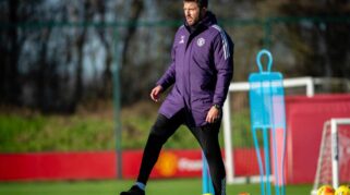 Krisis Manchester United Berlanjut, Carrick Sebut Hasil Imbang Kontra Leeds sebagai Awal Kebangkitan