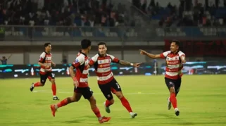 Madura United Gagal Menang, Kebobolan Gol Menit 902 saat Ditahan Bhayangkara FC 3-3