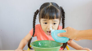 Manfaat Cuci Hidung Rutin untuk Mempercepat Pemulihan Pilek pada Anak