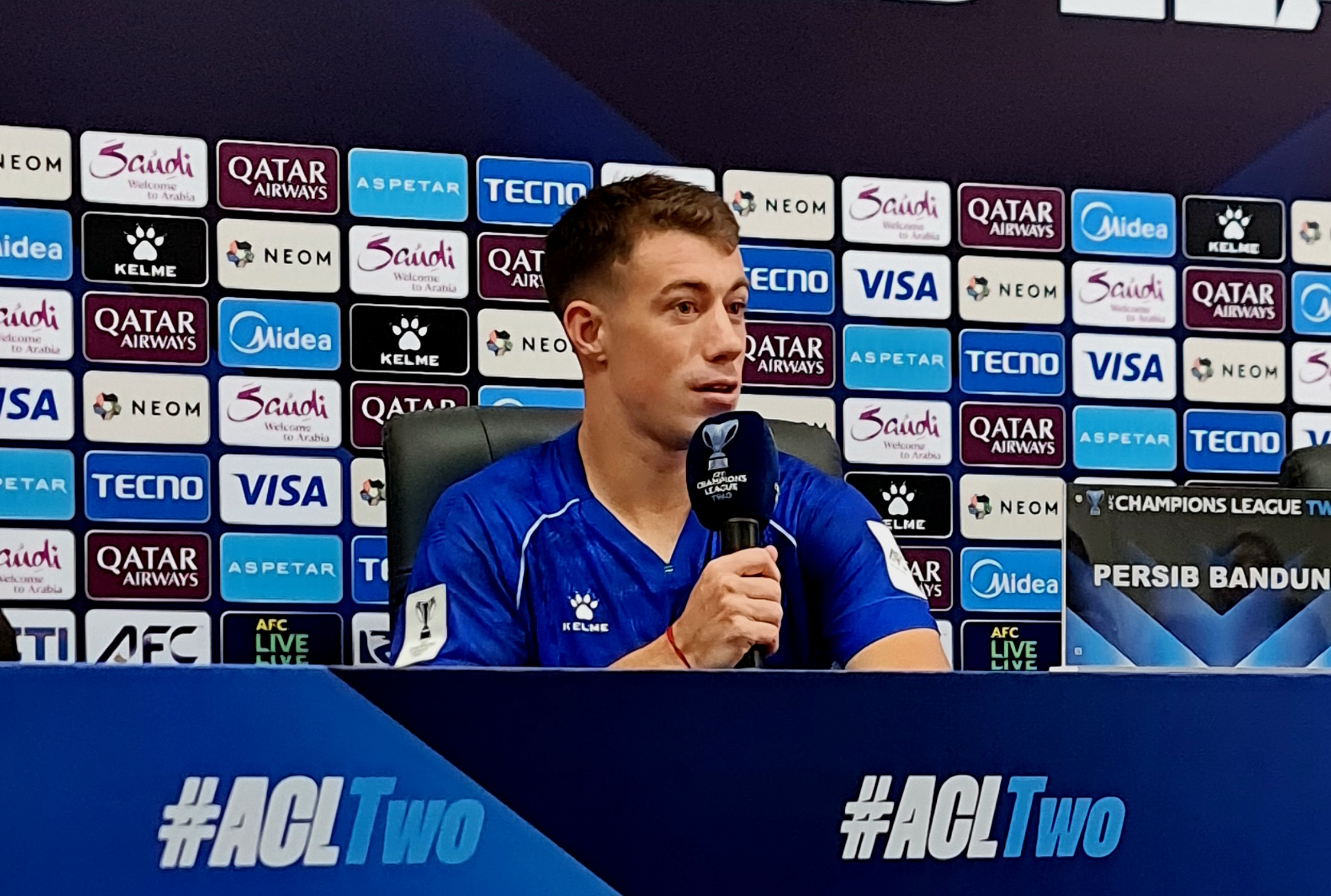 Mariano Peralta: Menyikapi Risiko Jadwal Padat Persib di Liga Champions