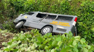 Mobil Tahanan Polisi Tabrakan vs Tronton di Labuhanbatu, Tak Ada Tahanan Kabur