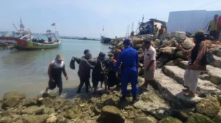 Nelayan Lamongan Tewas Tenggelam Saat Perbaiki Baling-Baling Perahu
