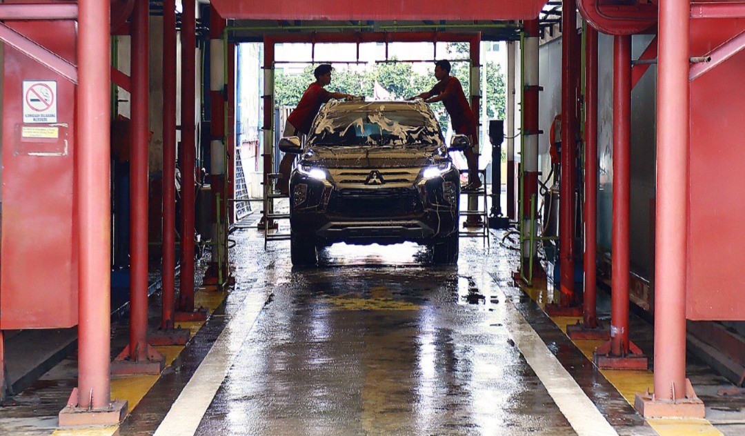 Panduan Lengkap Mencuci Mobil Seperti di Bengkel Resmi