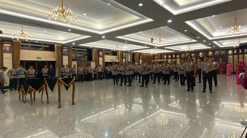 Pelantikan Pejabat Utama Polri oleh Jenderal Suyudi di Mabes Polri