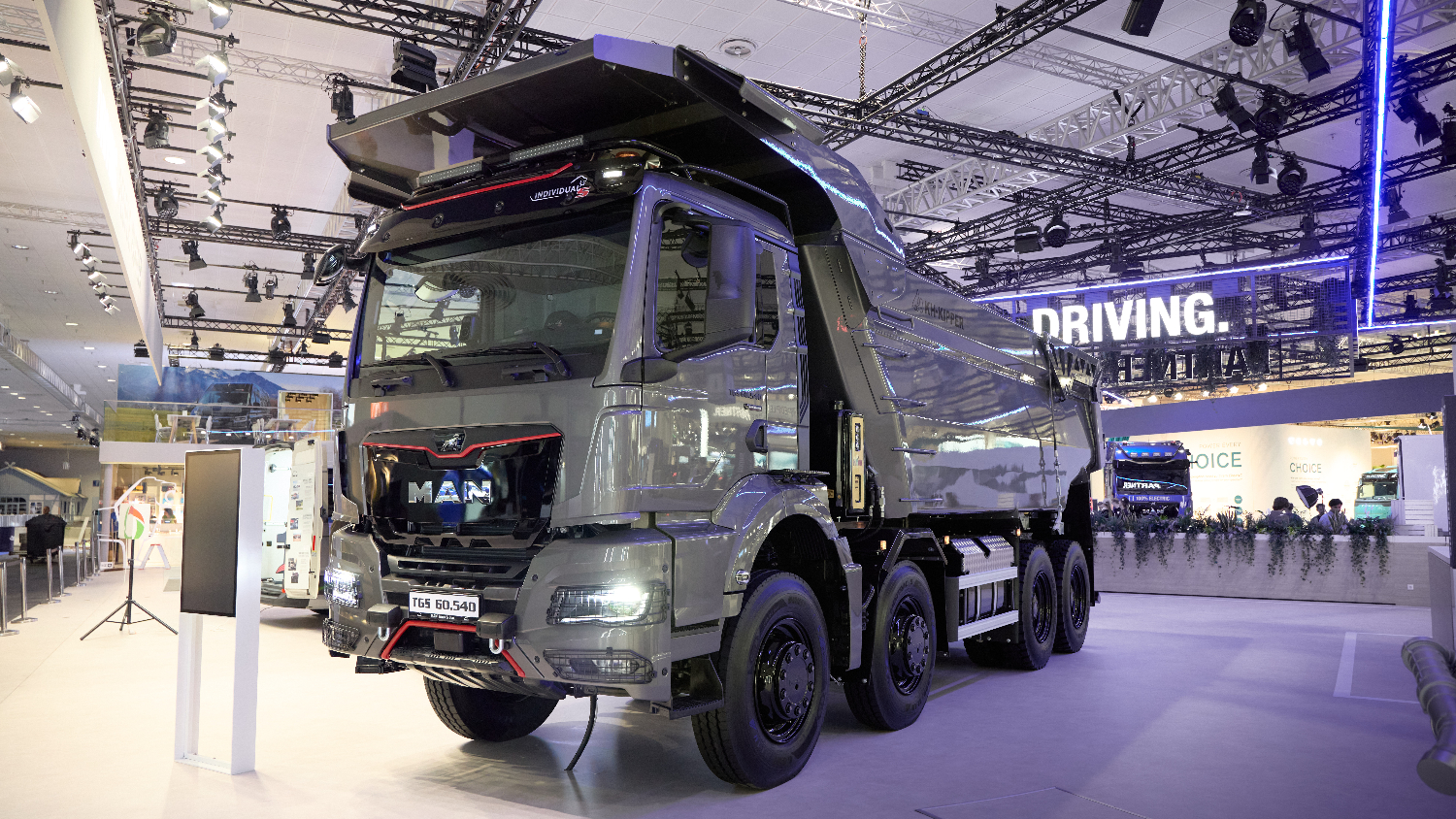 Peluncuran MAN TGS 60.540 8x4: Truk Tambang Berkapasitas 60 Ton yang Inovatif