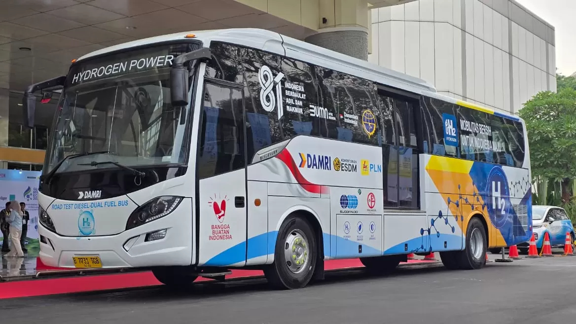 Pengembangan Bus Hidrogen untuk Transjakarta Dimulai