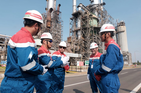 Pertamina Ajak Rider Touring untuk Edukasi Proses Produksi BBM di Kilang Balongan