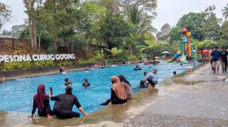 Pesona Alam Curug Goong Pandeglang: Destinasi Liburan Akhir Pekan yang Menarik