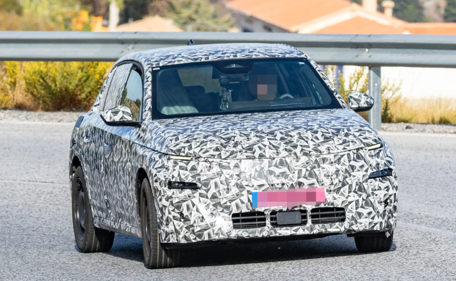 Peugeot 208 Generasi Terbaru Siap Meluncur dengan Desain Futuristik dan Setir Persegi