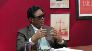Prof Yafet Sebut MK Beri Karpet Merah kepada Denny Indrayana, Singgung Kepentingan Politik