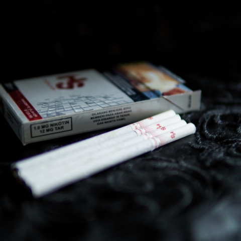 Profil Pemilik Pabrik Rokok HS dan Bidang Usahanya