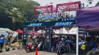 Puspemkab Tangerang Disulap Jadi Sirkuit, Ribuan Penonton Serbu Drag Bike Piala Bupati