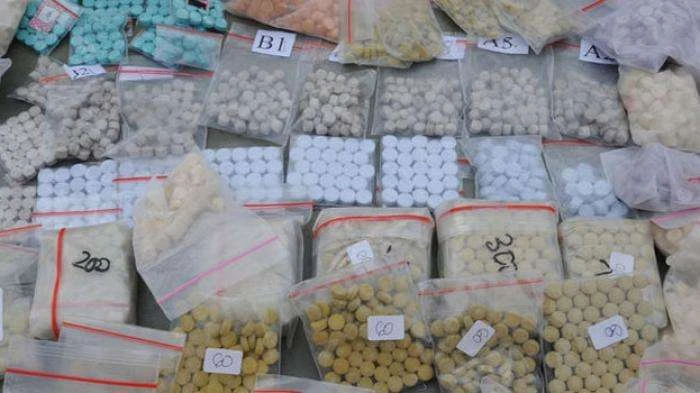 Ribuan Pil Dobel L Ditemukan di Pemakaman Umum, Polisi Nganjuk Buru Pemasok