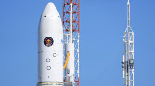 Roket H3 Siap Meluncur, Jepang Bidik Sampel dari Bulan Mars