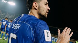 Sandy Walsh Rayakan Debut Bersama Persib Setelah 10 Pekan Menepi