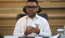 Senator Filep Terus Perjuangkan Peningkatan Revitalisasi Sekolah di Papua Barat