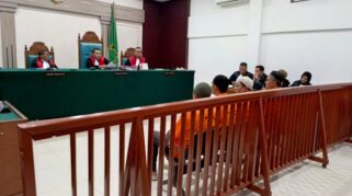Sidang iPhone Inter di Palembang, Saksi Ungkap Jasa Aktivasi IMEI Rp250 Ribu di Konter Rudi Gina Phone Cell