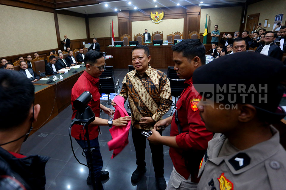Sidang Perdana Eks Jampidsus Febrie Adriansyah Didakwa TPPU Rp 346,7 Miliar