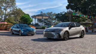 Toyota Camry Tahun 2027, Sedan Legendaris Tampil Makin Sporty dan Modern