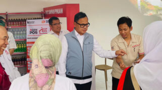 Wamendagri Bima Arya Menyatakan Penyaluran Gaji ASN Melalui Kopdes Hanya Opsi