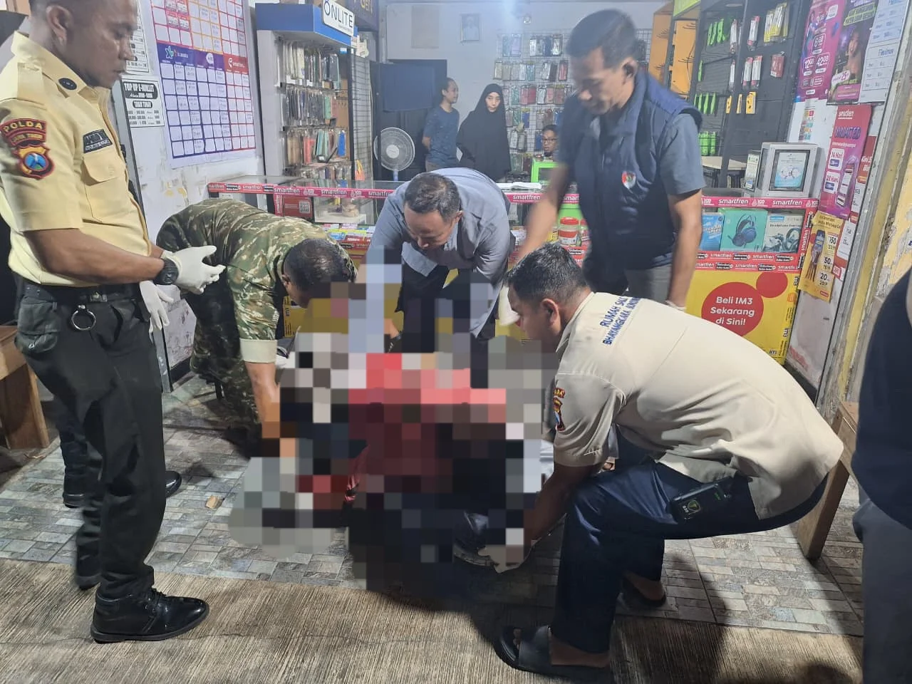 Warga Bondowoso Meninggal Mendadak Saat Beli Pulsa di Konter Seluler