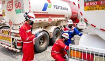 Warga Jatim Antre Beli BBM, ESDM Janji Dalam 2 Hari Terurai di Jember