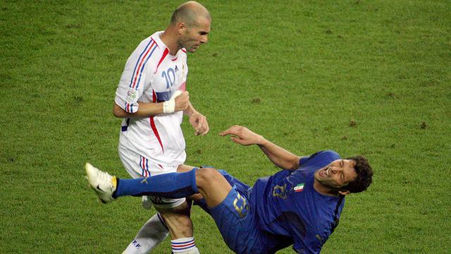 Zinedine Zidane Mengenang Momen Tandukan Kepala ke Marco Materazzi di Final Piala Dunia 2006